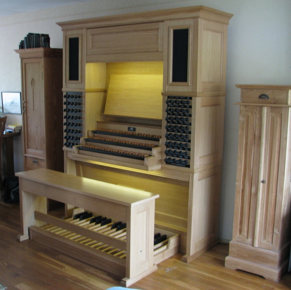 compacte Valotti met 64 trekregisters